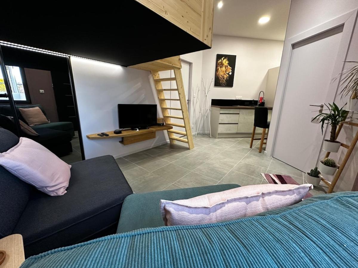 Le De L 'avenue Apartment